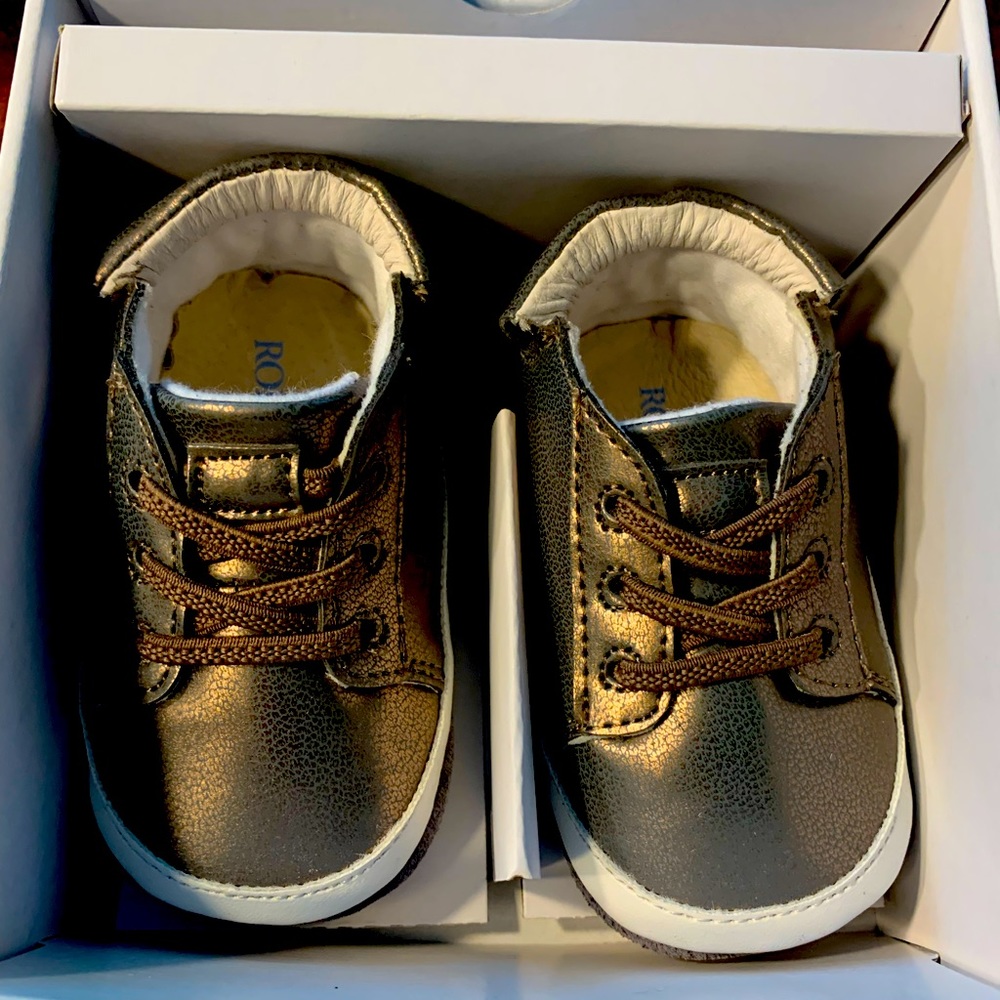 BNIB Robeez Hard Sole Walking Shoes